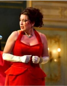 Simona Neagu în cartea de aur a cântului liric 3 246176170 10217208351355966 8549894377152574392 n