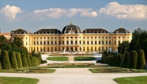 Top 3 Obiective Turistice de Vizitat în Viena 1 Schönbrunn