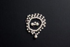 Pearl necklace 962452