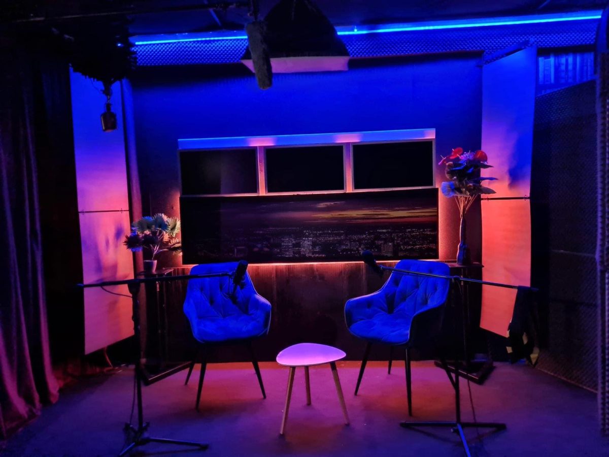 studio podcast