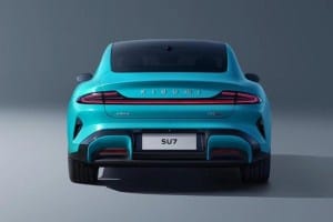 XIAOMI SU7