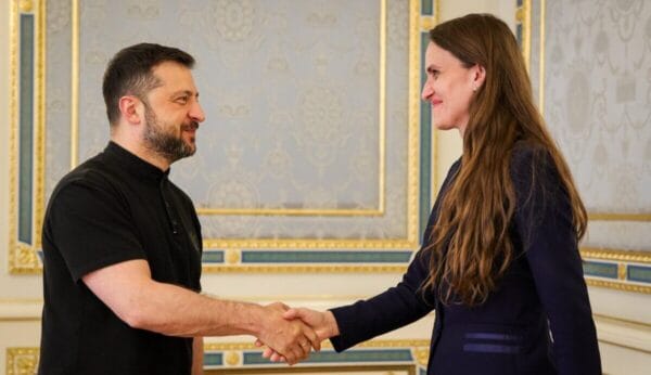 Gafe la TV: Oana Țoiu l-a numit permanent pe Volodimir Zelenski „Vladimir” 8 529023019 1280711937036715 3755120900843502476 n scaled e1755587198528