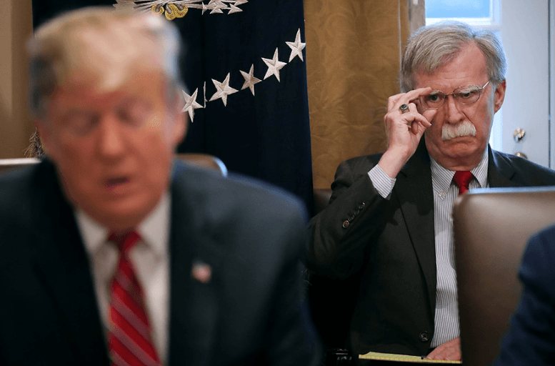 Ex-consilierul lui Trump, ținta unei investigații FBI! Detalii bombă 5 politico