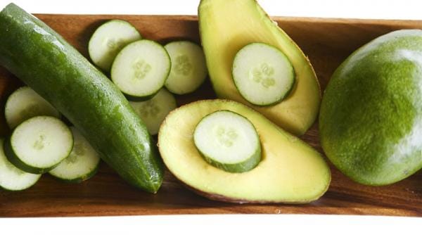salata aduce briza marii masa ta ton avocado arome proaspete 18968358