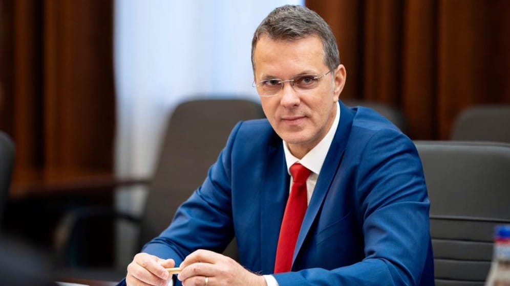 Ministrul Apărării explică decizia piloților români în misiunea F-16: "Piloții au avut autorizarea să doboare drona" 3 545146185 1303332558051355 735062303816383628 n 1
