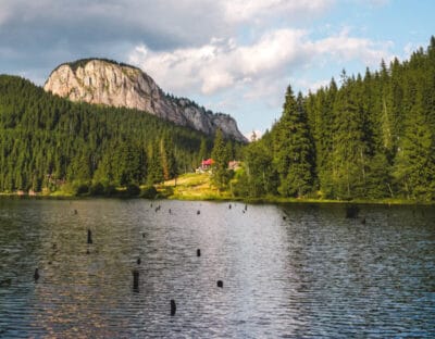 Turul Lacului Rosu 4362 scaled e1758456937289