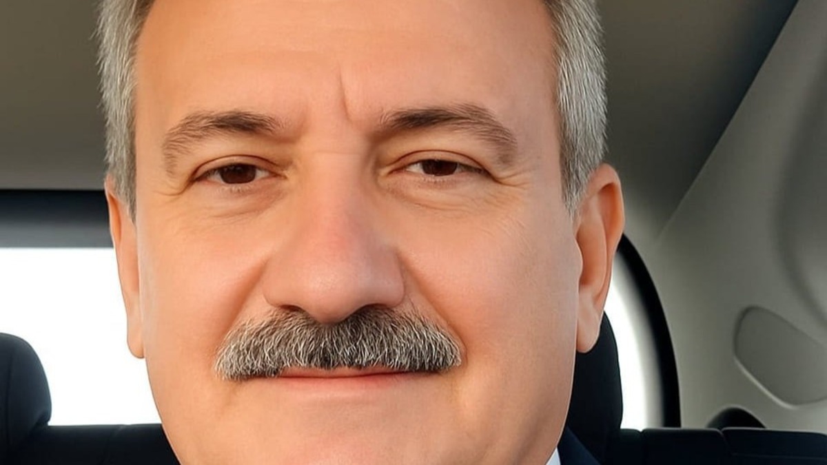 editorial Stefan Popescu