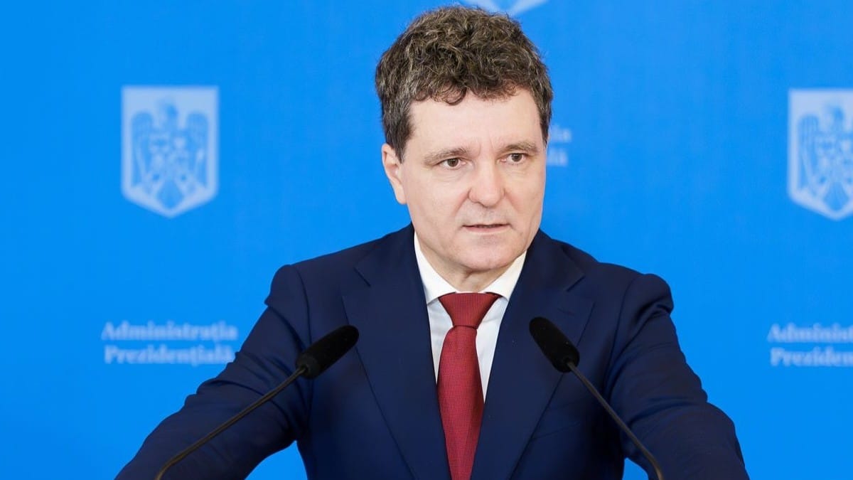 Nicușor Dan a prezentat în Parlament Strategia de Apărare a Țării 4 524776895 18150482791385573 1915733414828256847 n 2