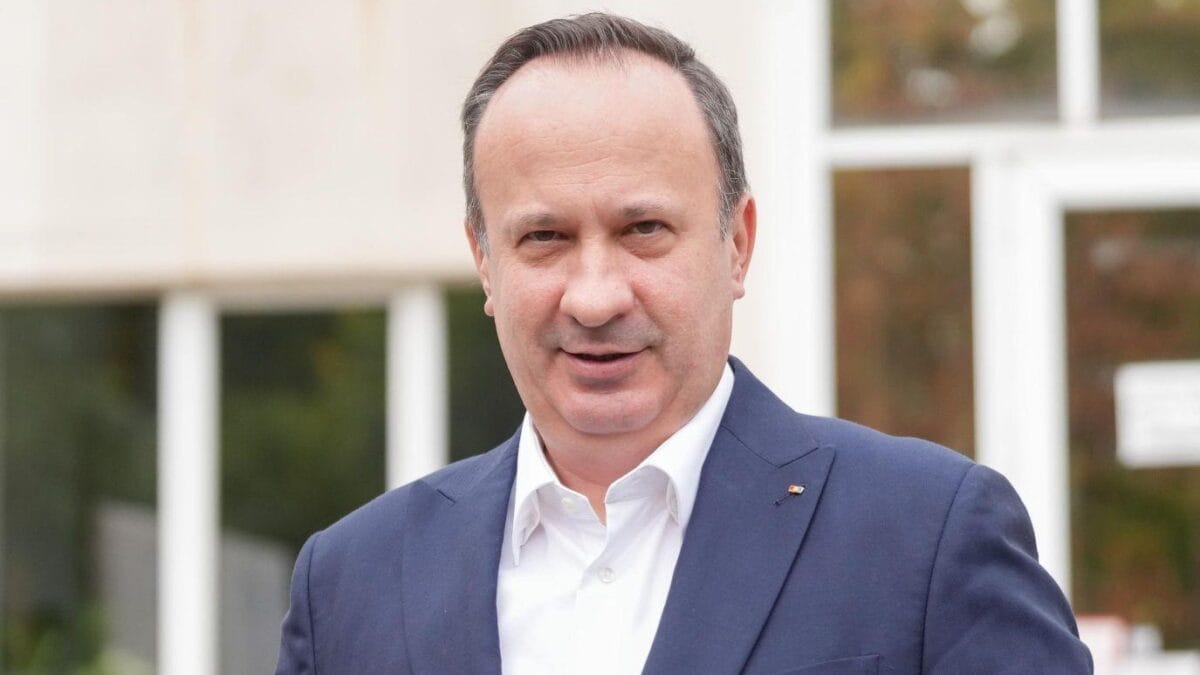 Deficitul bugetar pe 2025, subiect de controversă politică