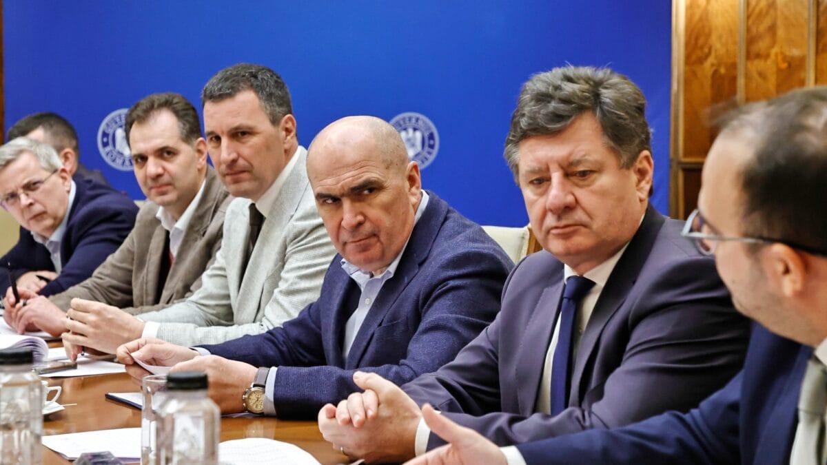 Guvernul a demarat consultările cu administrațiile locale