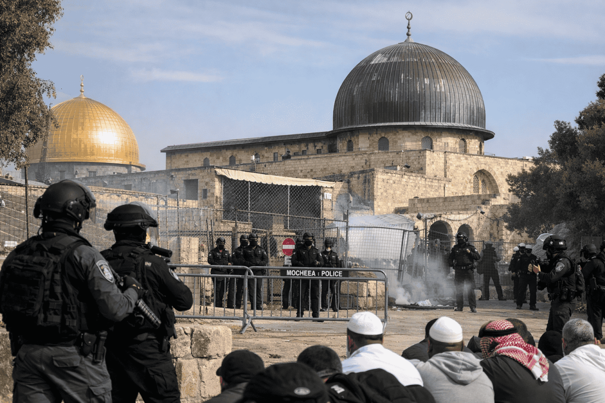 Moscheea Al-Aqsa cu acces restricționat și forțe de ordine în apropiere