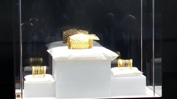 Coiful de la Coțofenești readus în România după furt