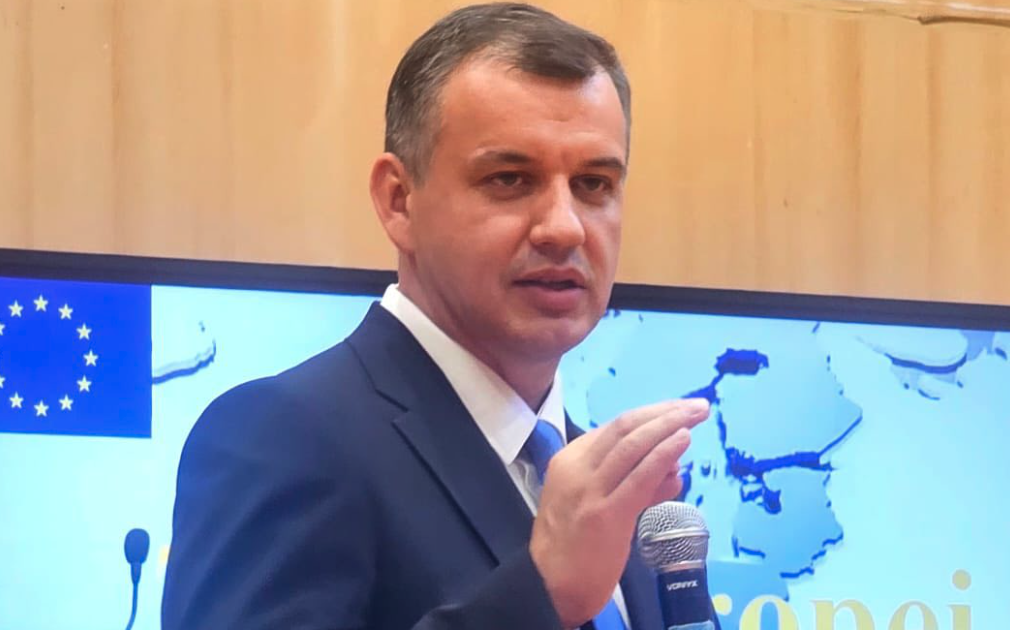 EUGEN TOMAC